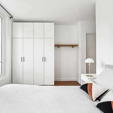 Apartment Mairie De Pantin